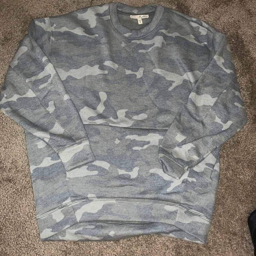Express camouflage pullover sweatshirt